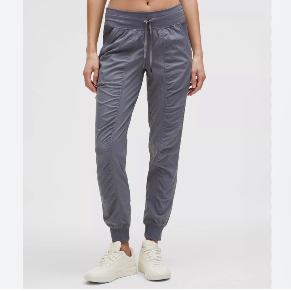 Lululemon jogger pants size 12 gray